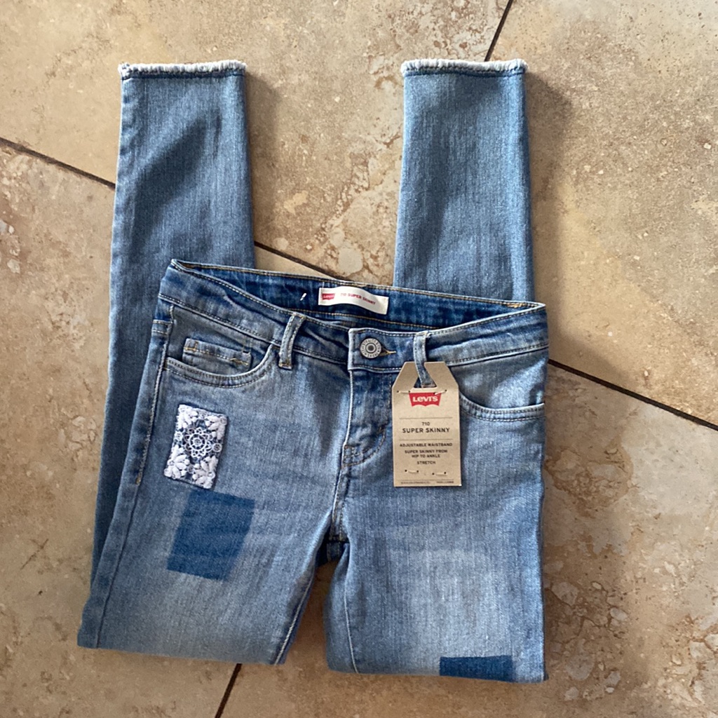 Blue Levis 710 Supper Skinny Brand New With Tag Size 7 Reg
